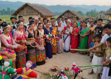 थारु समुदायले आज गुरिया पर्व मनाउदै