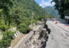 सिमलताल नजिक सडक भासियो, एकतर्फी आवागमन